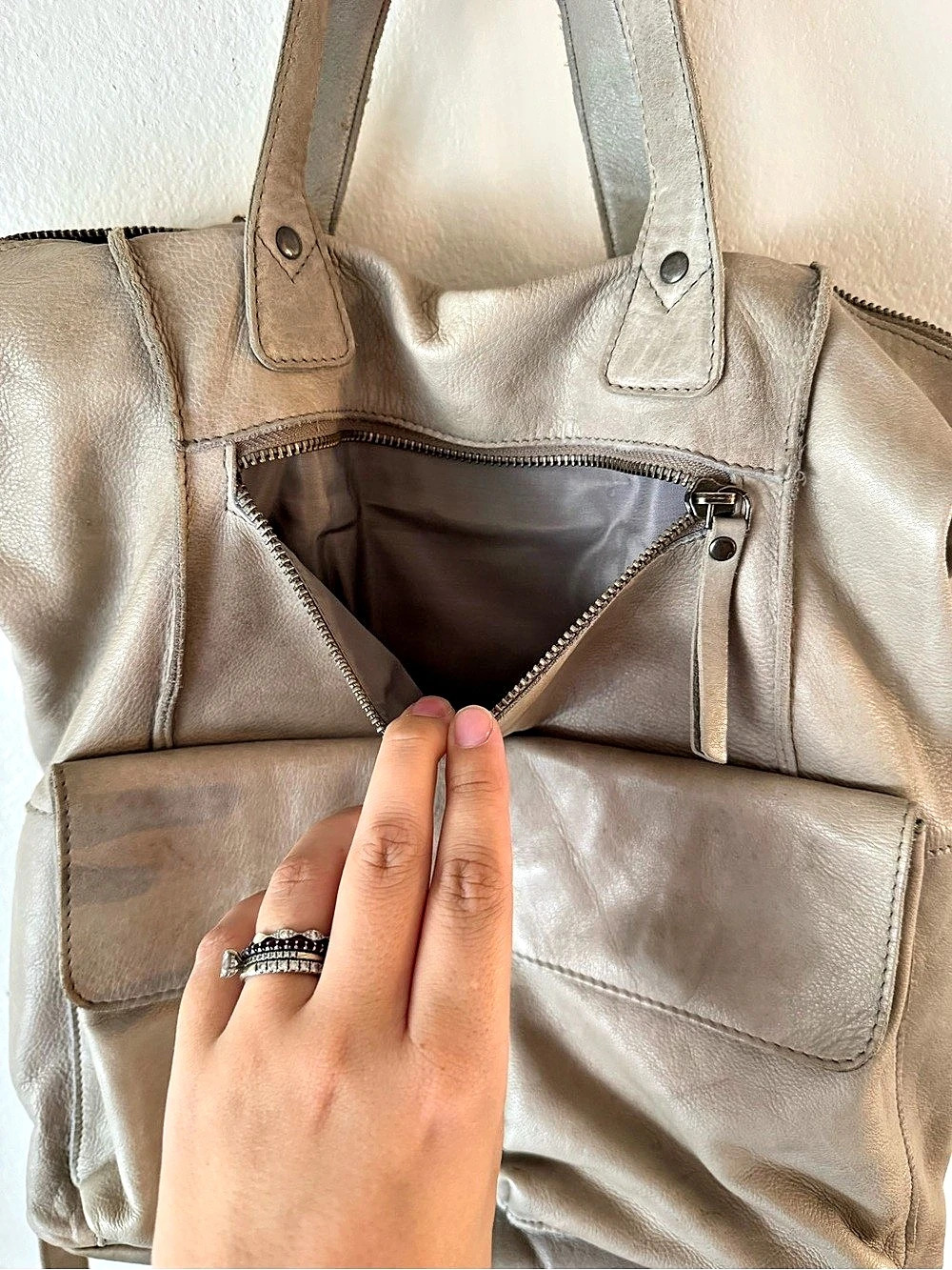 VILENCA Convertible Leather Backpack Tote in Grey - Picture 4 of 9